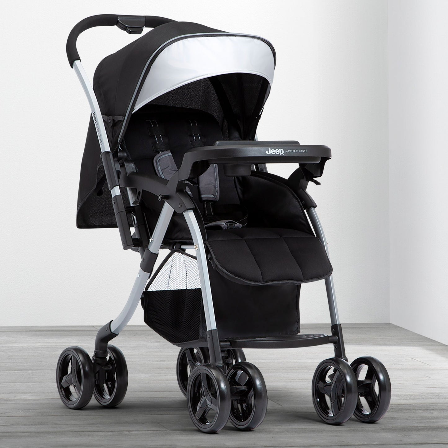 Jeep TurboGlyde Reversible Handle Stroller